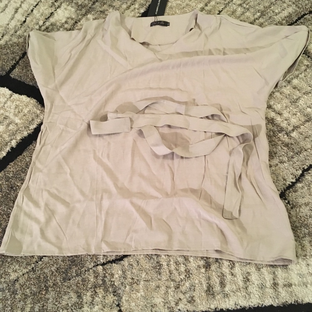 {Amaryllis} Loose Cut Linen Casual Top